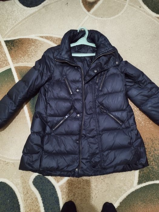 Продам пуховик модный