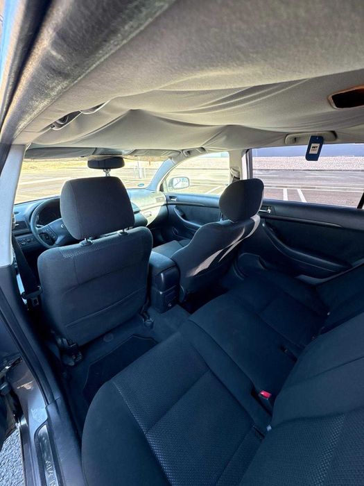 Toyota Avensis T25 2.0 D4D