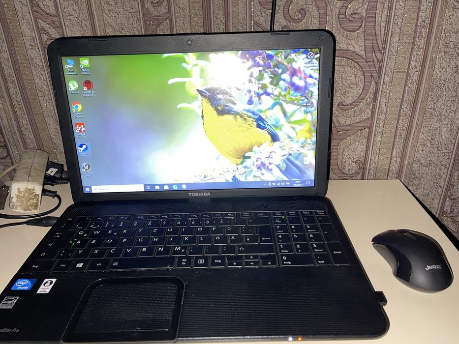 Лаптоп Toshiba отличен