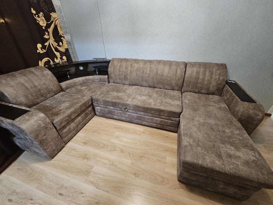 Продаётся Диван..