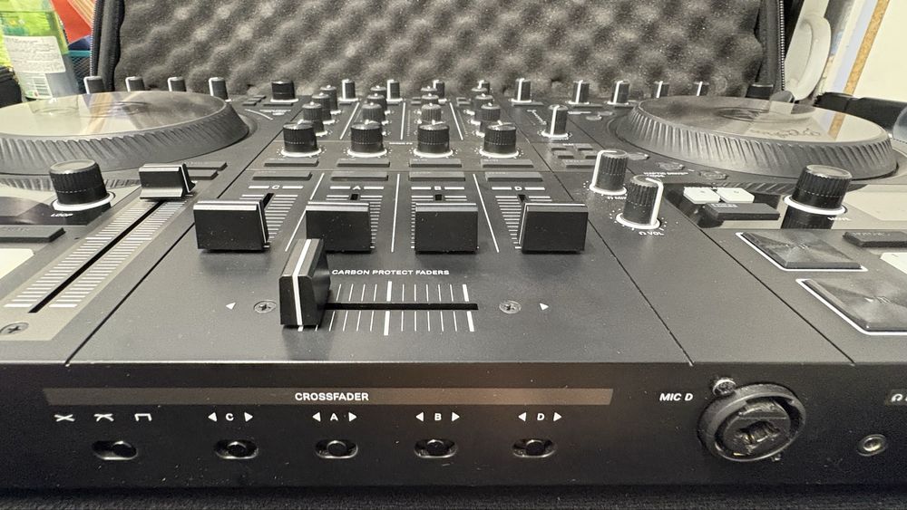Traktor s3 mk3 consola dj