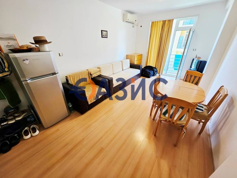 Продава се Двустаен апартамент в к.к. Слънчев бряг - 56 кв.м за 713 €/кв.м - Снимка #2