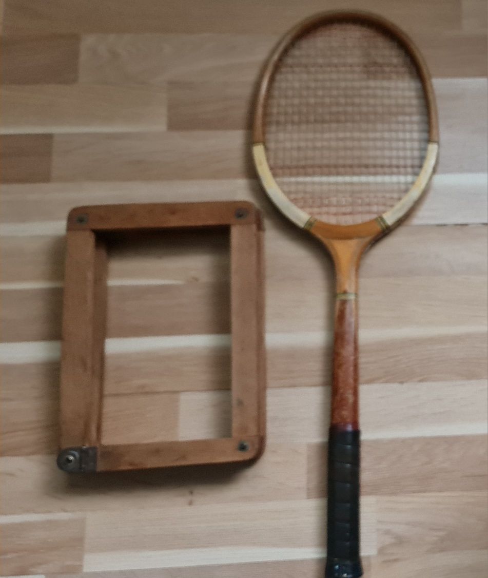 Vintage тенис ракета с преса Slazenger