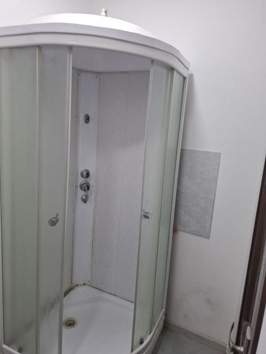 Dushavoy kabinka sotiladi