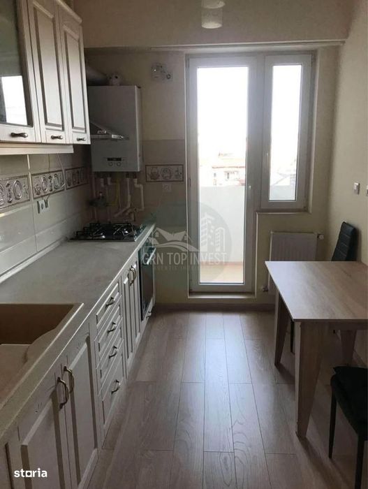 Apartament 2 camere cu balcon zona Mihai Viteazul