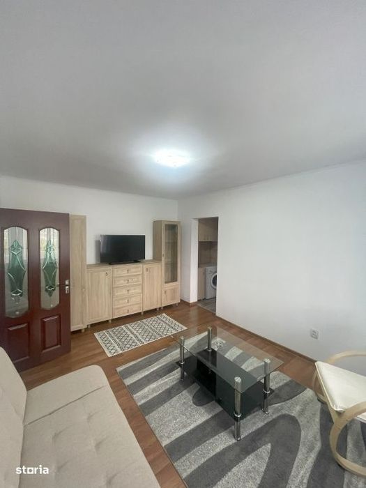 Apartament de vanzare, cu 2 camere semidecomandat, 52 mp, zona ultrace