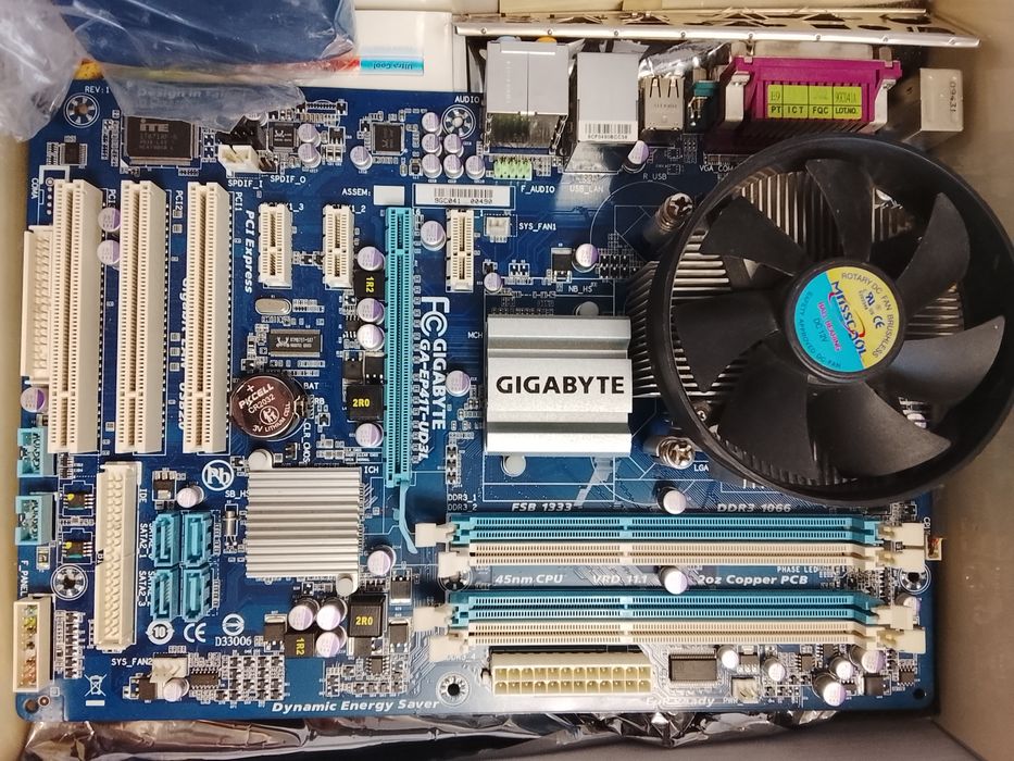 Материнская плата