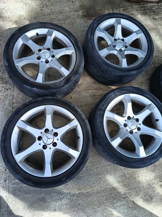 Продавам оригинални джанти с гуми за Мерцедес w203 / Ц класа