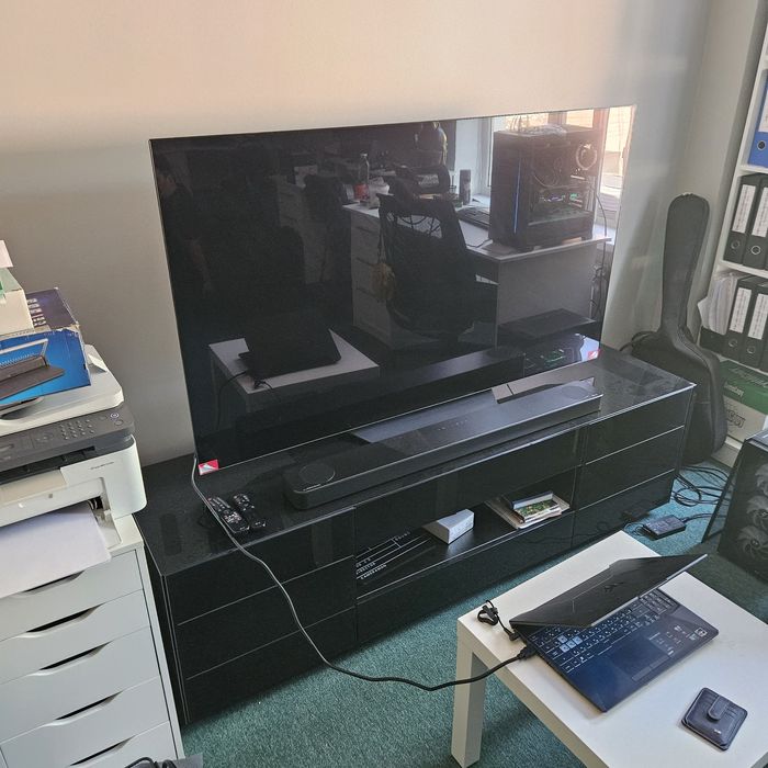 Продам телевизор LG 65" OLED UHD Smart 4K