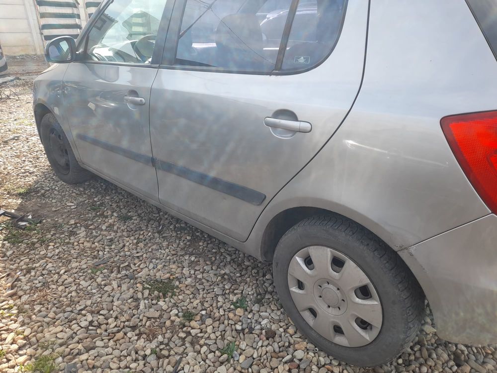 Dezmembrez Skoda Fabia 2 1.2 benzina 2006-2010