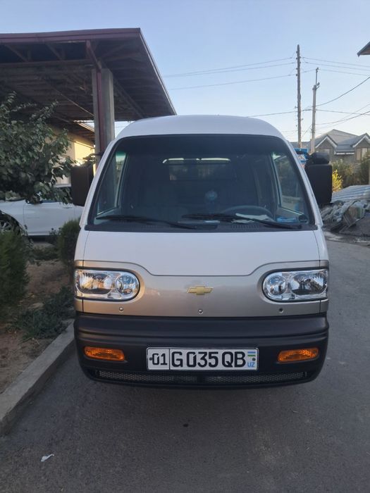 Chevrolet Damas Van