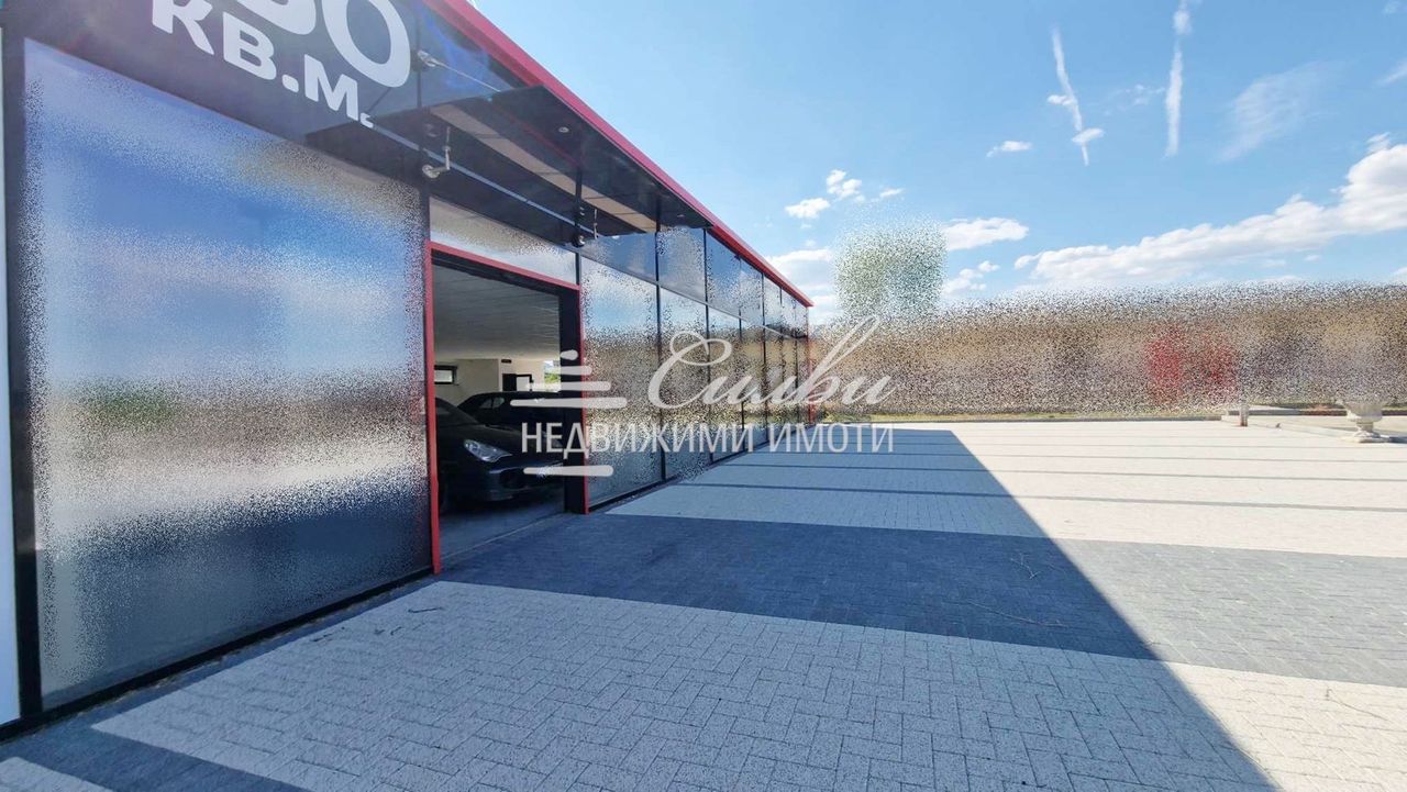 Дава се под наем Магазин в Шумен, Промишлена зона - 250 кв.м за 1275 € - Снимка #2
