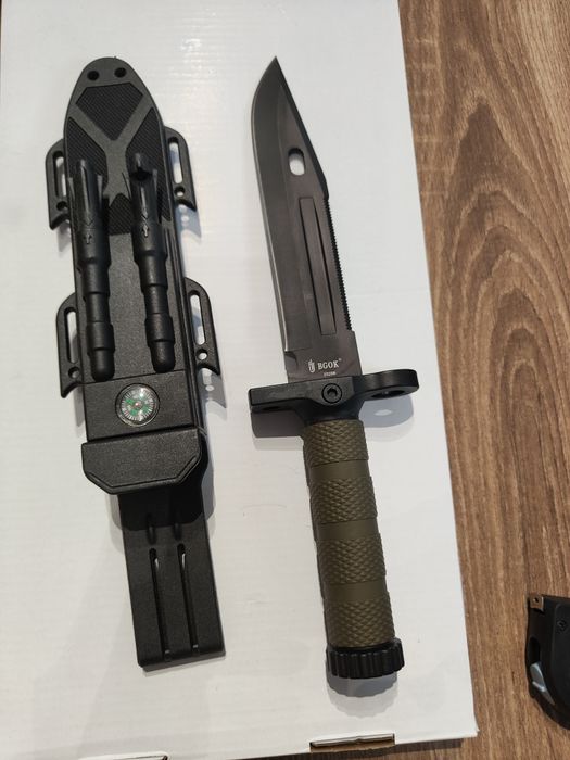 Cuțit Survival Knife Magnum 32cm / Cuțit Militar