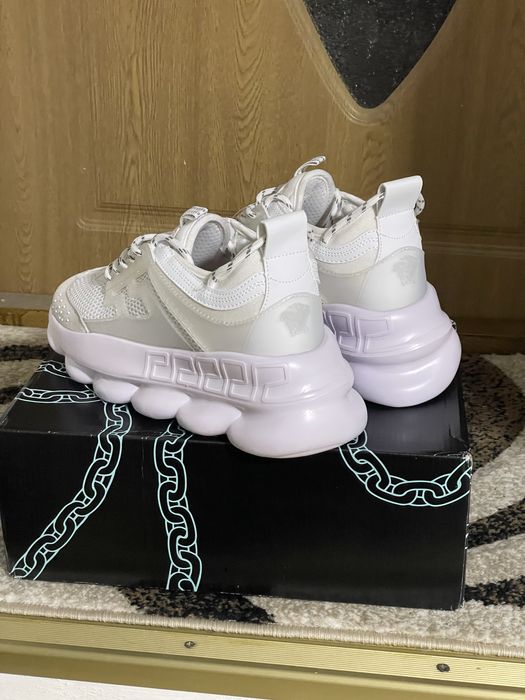 Versace Chain Reaction