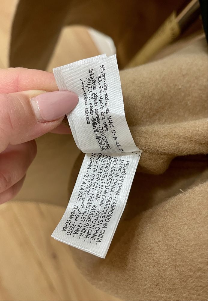 Paltan Zara, 50% lana, nou, fara eticheta - 300 lei