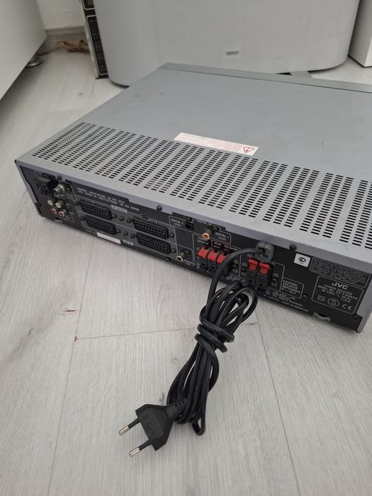 Statie JVC 5+1 model RX-E100RSB