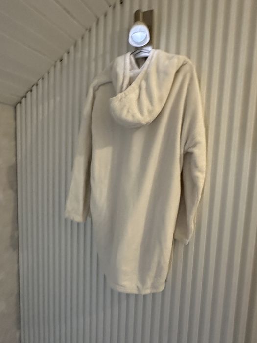 Пухкаво зимнл худи с качулка