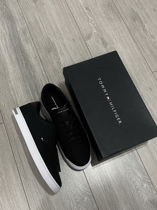 Новые кеды Tommy hilfiger