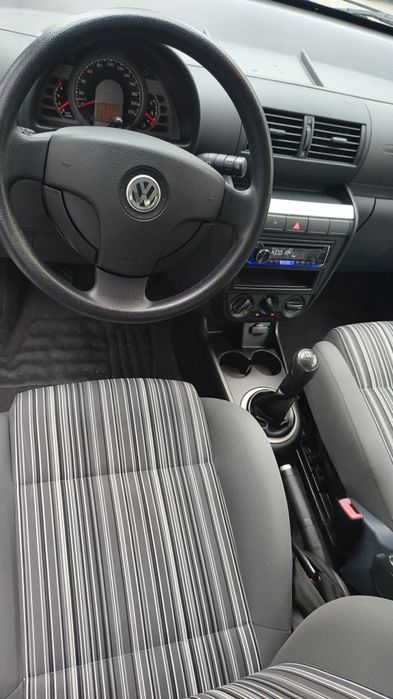 Vând VW Fox      .