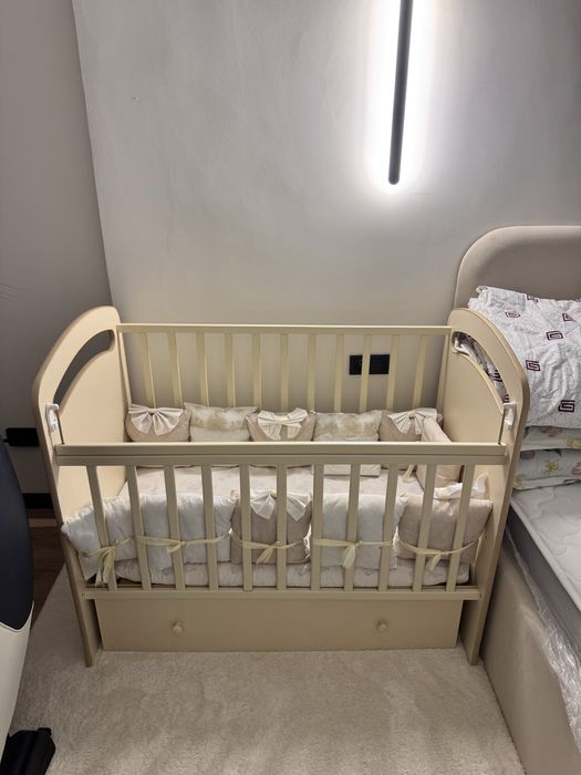 Манеж детски диван