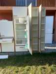 mobila de bucătărie cu electrocasnice plita cuptor hota chiuveta
