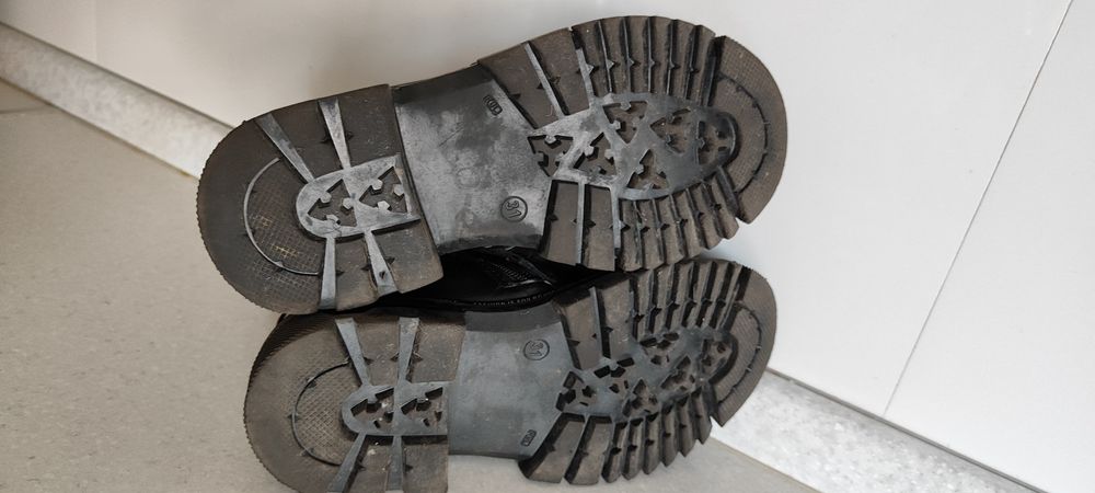 Продам сапоги-челси на девочку