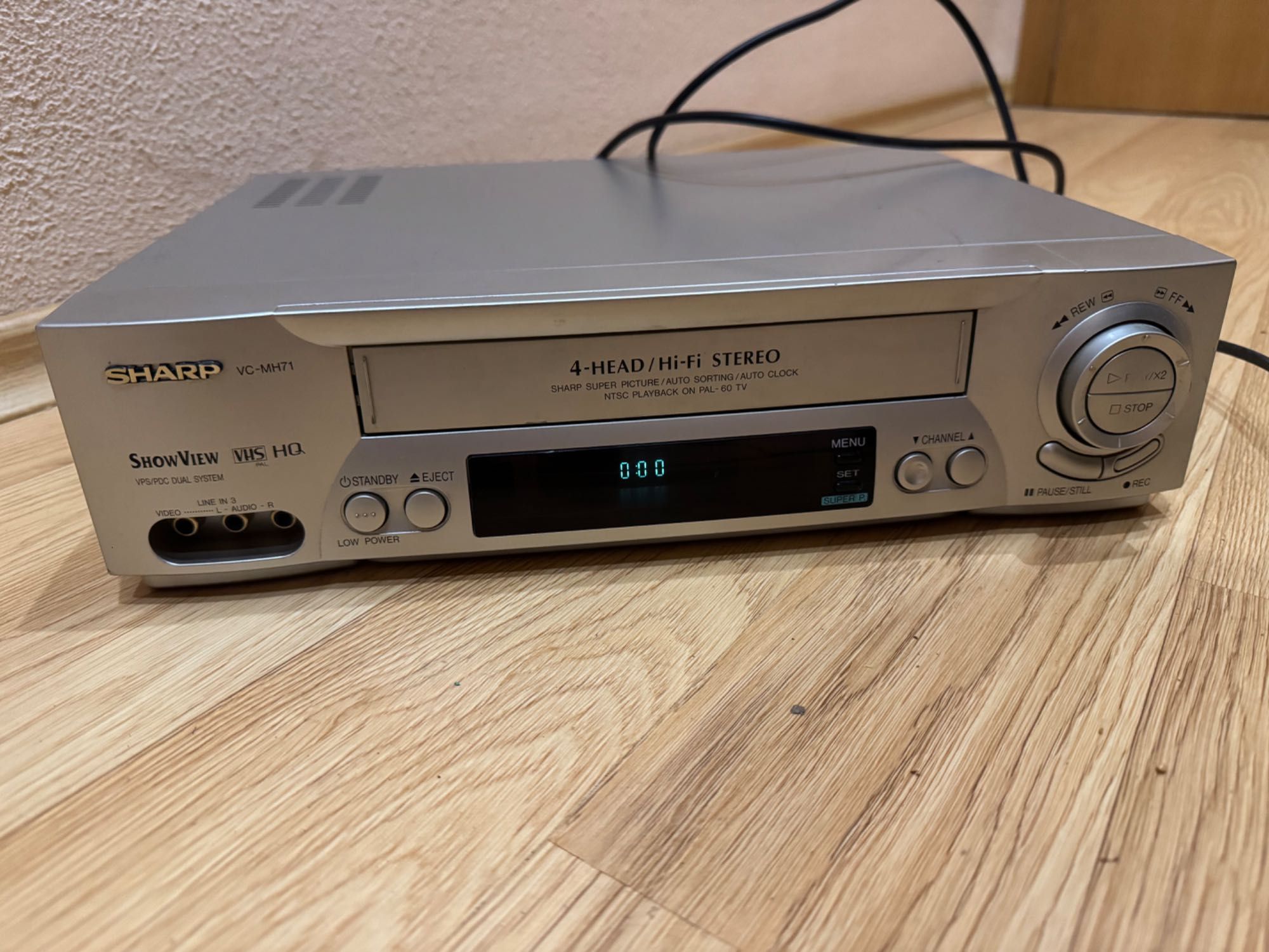 Sharp VC-MH71GM(S) – Видеорекордер VHS с отлично качество и надеждност