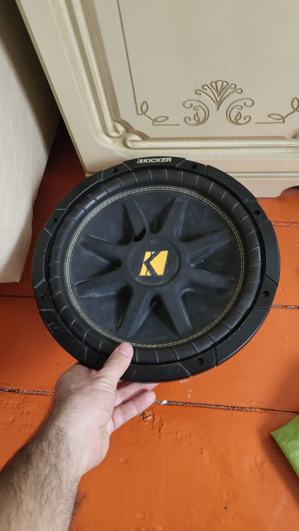 Буфер новый Kicker