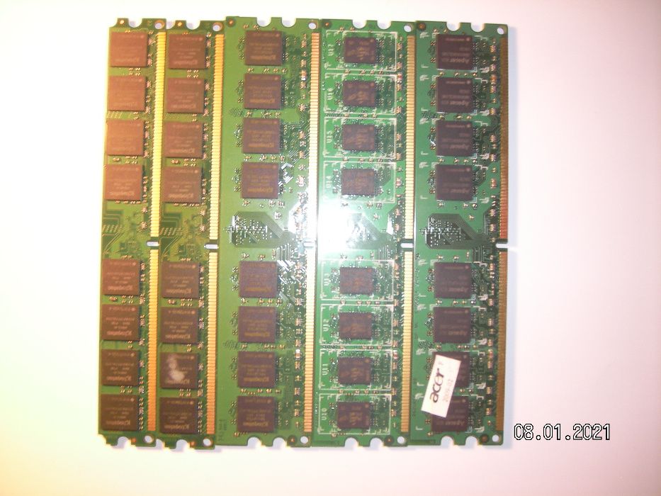 De vânzare Plăcuțe de Memorie KINGSTON DDR2/1gb/2gb