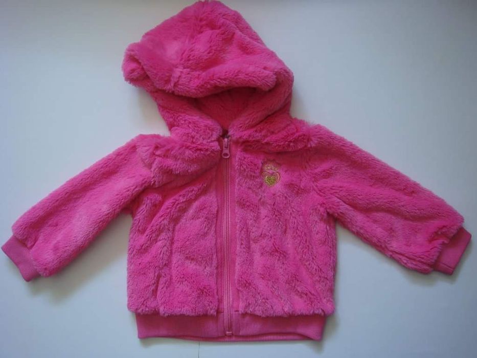 Дрешки за момиченца до 24 мес.