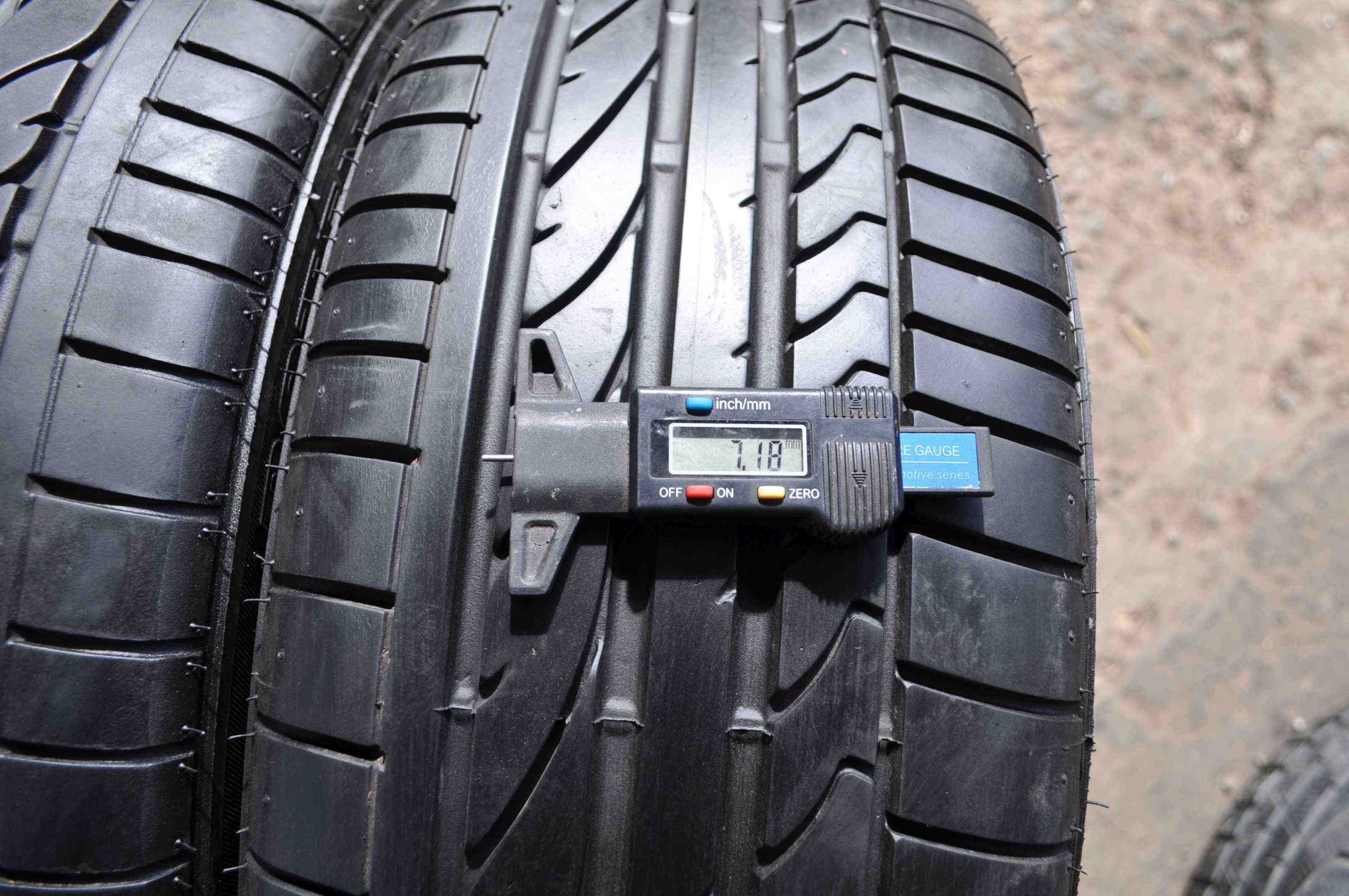 SET 2 Anvelope Vara 205/45 R17 BRIDGESTONE Potenza RE050A 88W