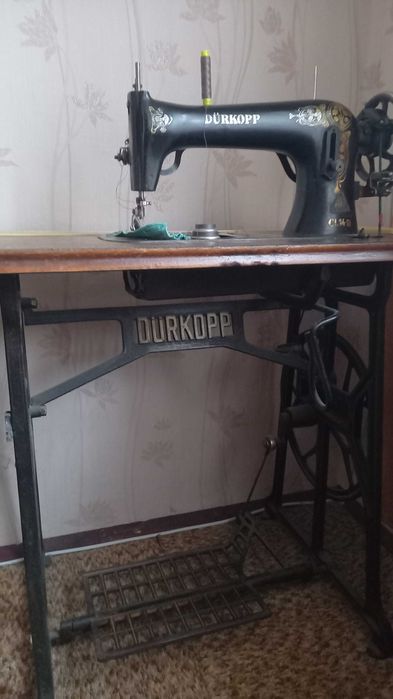 Обущарска / сарашка шевна машина Durkopp CL 14-11
