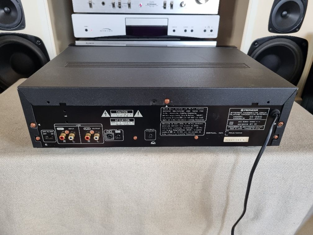 Deck Pioneer CT-S610. 3 Head, Dolby B,C,HX Pro,Dual Capstan. Impecabil