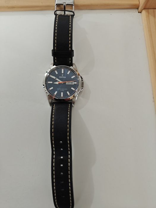 Vând ceas Festina Quartz