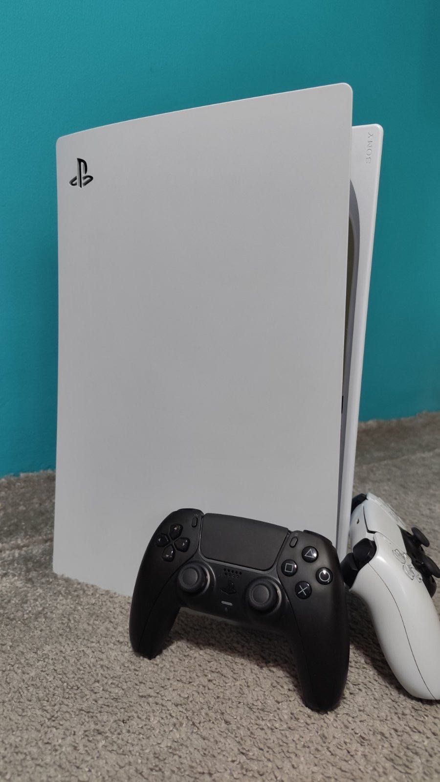 Продавам PlayStation 5