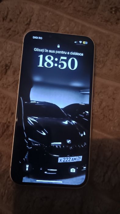 Vând iPhone 13 128gb perfect funcțional baterie 76%l