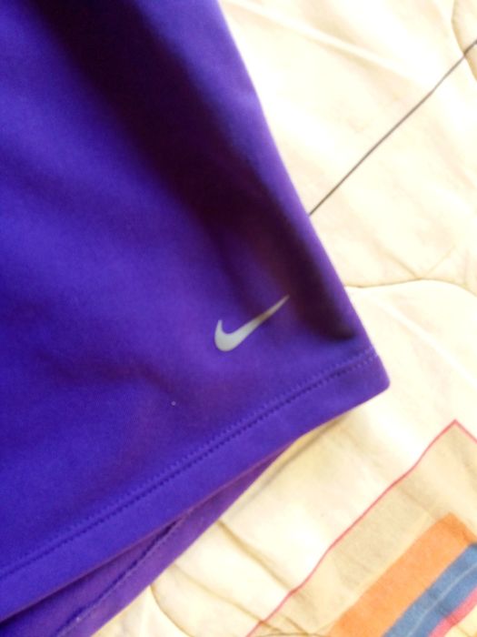 Продавам дамска горница за бягане,размер S,nike