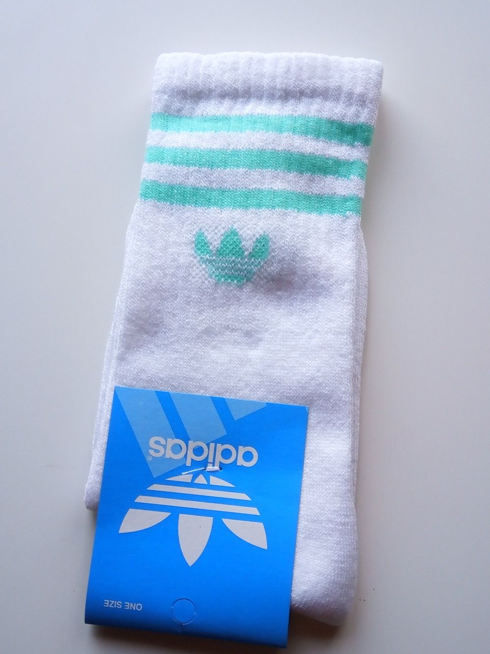 Памучни чорапи Adidas, Бели с цветно лого