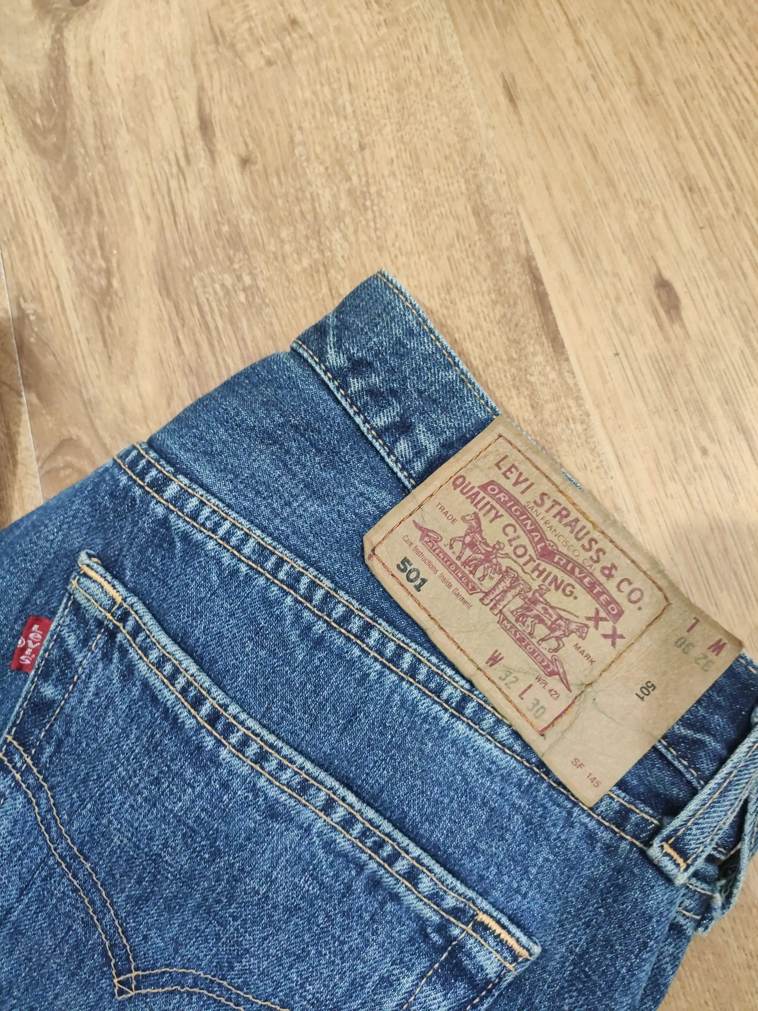 Blugi Levi's 501 vintage anii 90 mărimea 32x30 (S)