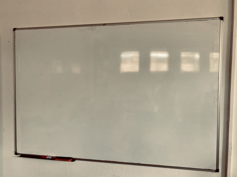 et 3 table tip whiteboard – diverse dimensiuni, una de tip planning