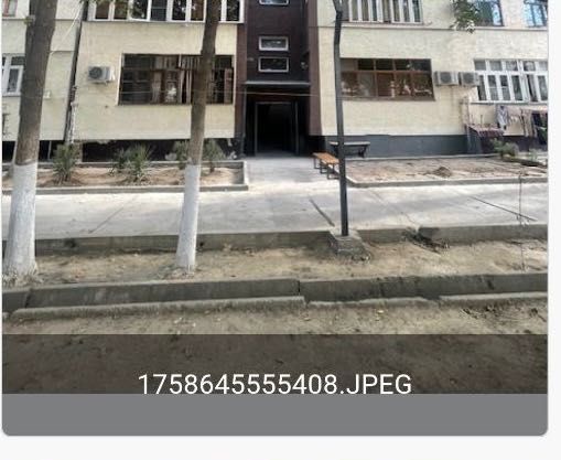 Guliston shaxar 3 mavze da srochniga 2 xonali  uy sotiladi