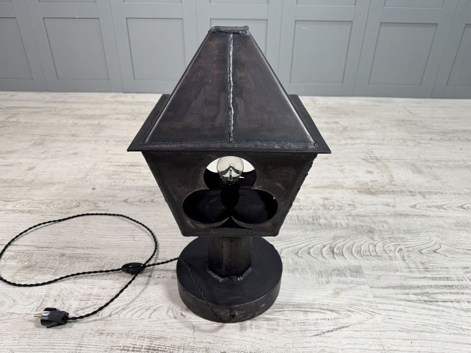 Метална настолна лампа Handmade Д1084