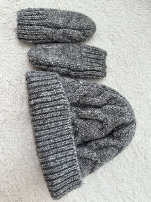 Set caciula si manusi bebe mix de lana marime 62/68