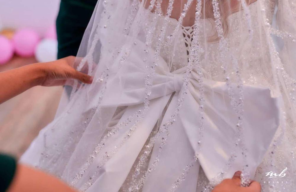 Vand rochie de mireasa