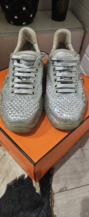 Jimmy choo сникърси, Love Moschino сникърси