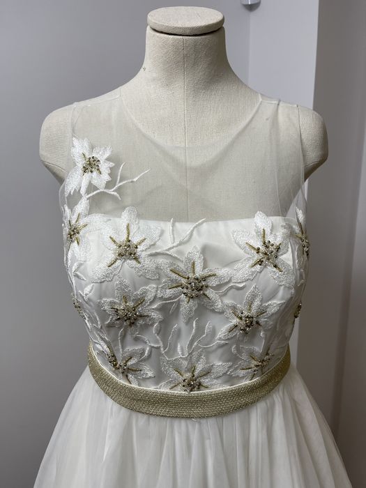 Rochie purtata la cununia civila