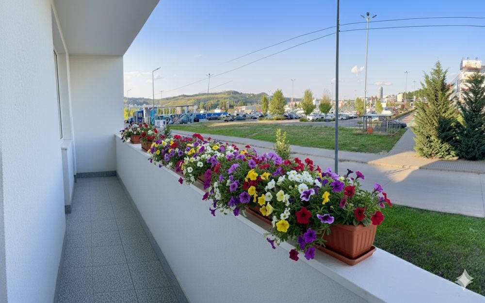 PF vand apartament 3 camera in curte la Vivo 70 Mp