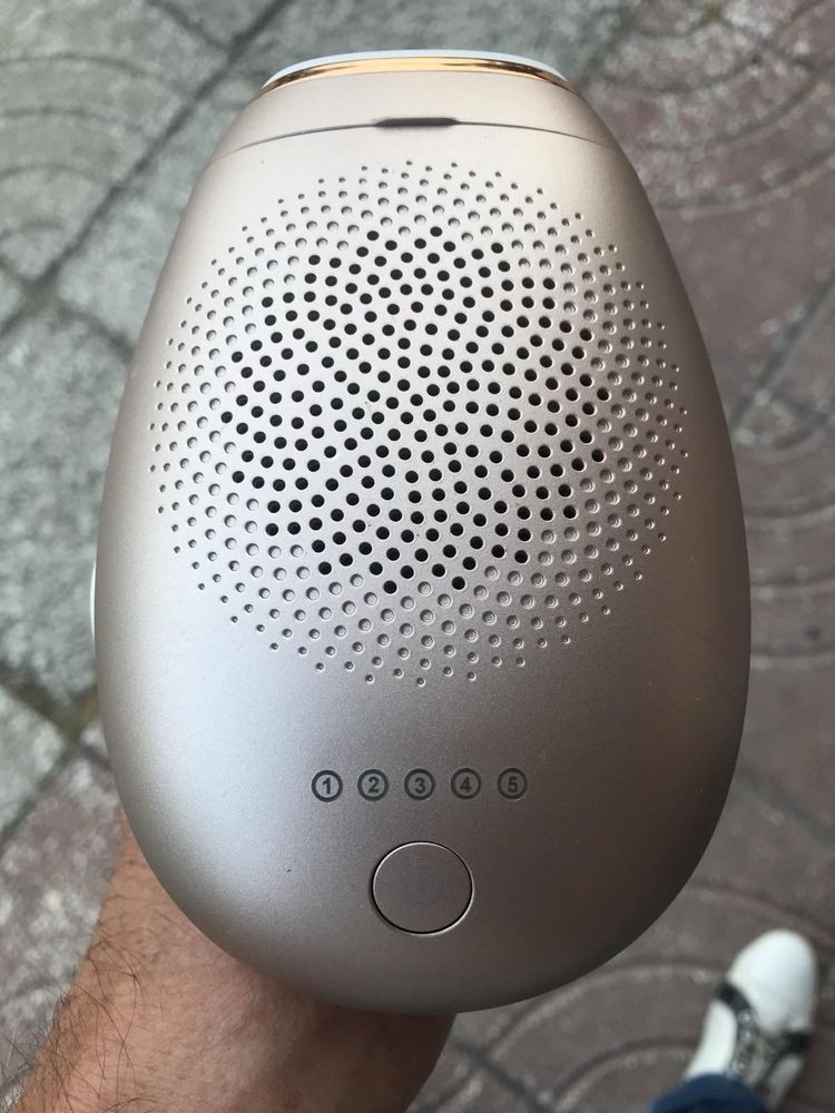 Фотоепилатор Philips Lumea IPL 7000 SC1997/00