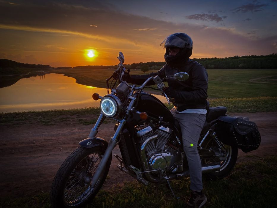 Suzuki Intruder VS 800