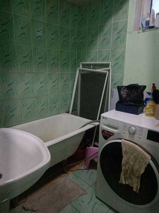 2-Комн. 3-Этаж. 77-Серия. 60м². Улучшенка. Кирпичный. Геофизика.